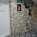 Kaktueshan Szálloda